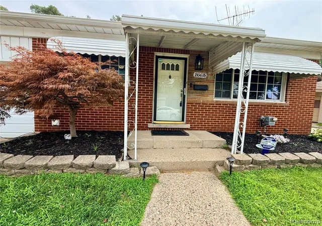 Photo 2 of Single family home for sale at 26676 Richard Dr, Warren, MI 48089 3513 | MLS# 60993585 | Listing updated on 2026-09-12