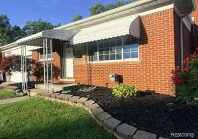 Homes for sale in Warren, MI | 26676 Richard Dr, Warren, MI 48089 | MLS# 60993585