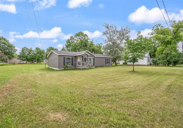 Homes for sale in Big Rapids, MI | 1012 Henderson St, Big Rapids, MI 49307 | MLS# 70542990