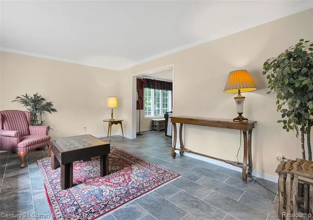 Photo 4 of Single family home for sale at 5994 Glen Eagles Dr, West Bloomfield, MI 48323 | MLS# 61003580 | Listing updated on 2026-08-08