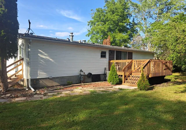 Photo 3 of Single family home for sale at 3828 South St, Rosebush, MI 48878 | MLS# 50219297 | Listing updated on 2026-09-06