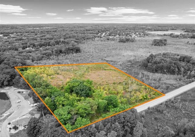 2nd image of 20955 N Dixboro Rd, South Lyon, MI 48178 | MLS# 70494247