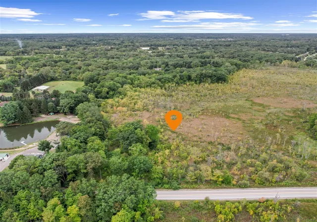 5th image of 20955 N Dixboro Rd, South Lyon, MI 48178 | MLS# 70494247