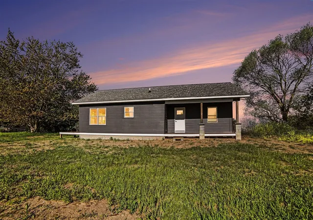 3rd image of 6193 S Pere Marquette Hwy, Pentwater, MI 49449 | MLS# 70533882