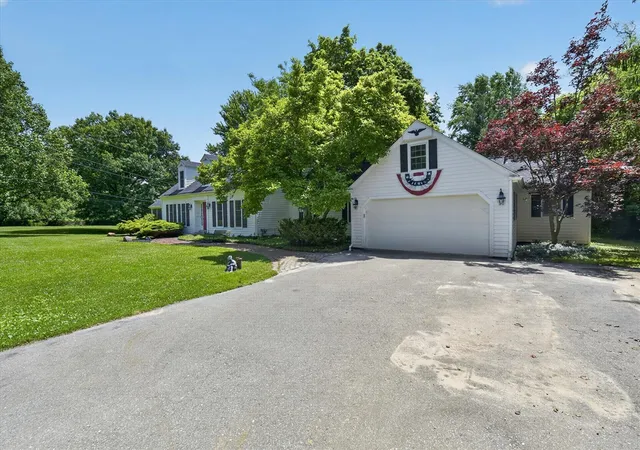 Photo 3 of Sale Pending at 48377 Gyde Rd, Canton, MI 48187 | MLS# 70539228 | Listing updated on 2026-08-28