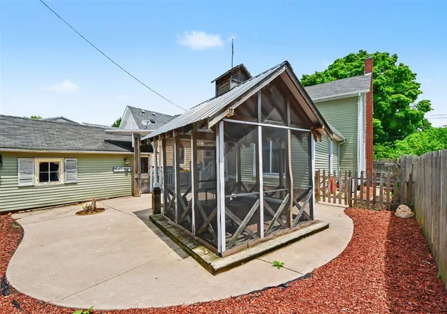 Homes for sale in Belding, MI | 311 S Bridge St, Belding, MI 48809 | MLS# 70539681