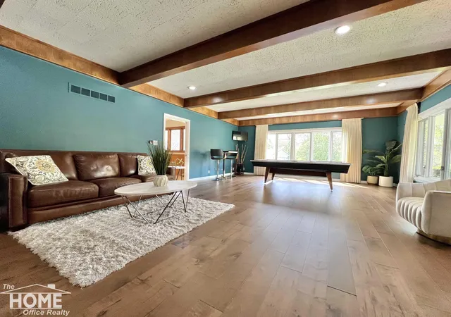 Photo 4 of Single Family Residence at 1111 W King St, Owosso, MI 48867 | MLS# 50206995 | | Sold on 2026-07-10