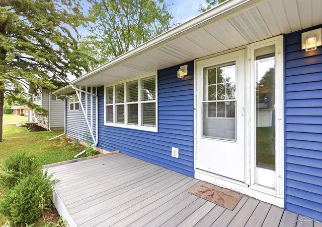 Photo 2 of Sale Pending at 842 Wheelock St, Freeland, MI 48623 | MLS# 50220181 | Listing updated on 2026-09-04