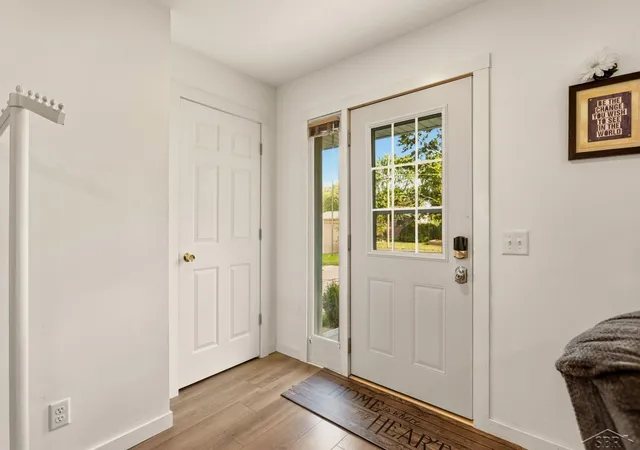Photo 3 of Sale Pending at 842 Wheelock St, Freeland, MI 48623 | MLS# 50220181 | Listing updated on 2026-09-04