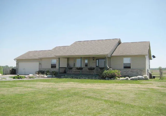 Single family home for sale at 16111 Bowers Rd, Capac, MI 48014 | MLS# 31196261 | Listing updated on 2014-12-01