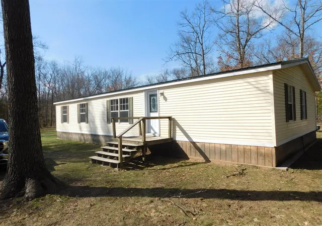Homes for sale in Wellston, MI | 647 N Hart Rd, Wellston, MI 49689 | MLS# 70525773