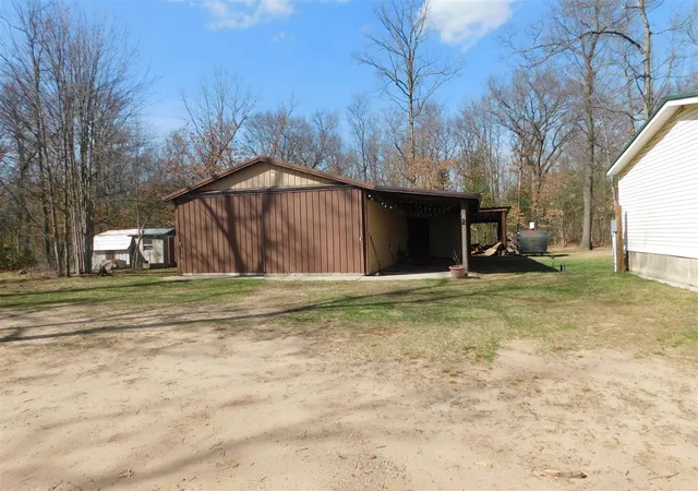 Homes for sale in Wellston, MI | 647 N Hart Rd, Wellston, MI 49689 | MLS# 70525773