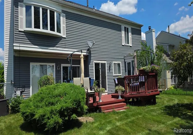 Photo 3 of Single family home for sale at 8944 Brougham Dr, Sterling Heights, MI 48312 3532 | MLS# 61009450 | Listing updated on 2026-09-13