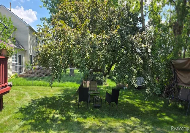 Photo 3 of Single family home for sale at 8944 Brougham Dr, Sterling Heights, MI 48312 3532 | MLS# 61009450 | Listing updated on 2026-09-13
