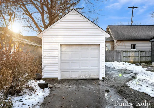Homes for sale in Grand Rapids, MI | 1245 Paris Ave, Grand Rapids, MI 49505 | MLS# 70515682