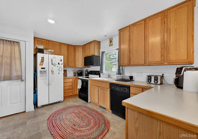 Photo 3 of Single family home for sale at 1401 Jasberg St, Hancock, MI 49930 | MLS# 50208397 | Listing updated on 2026-06-05