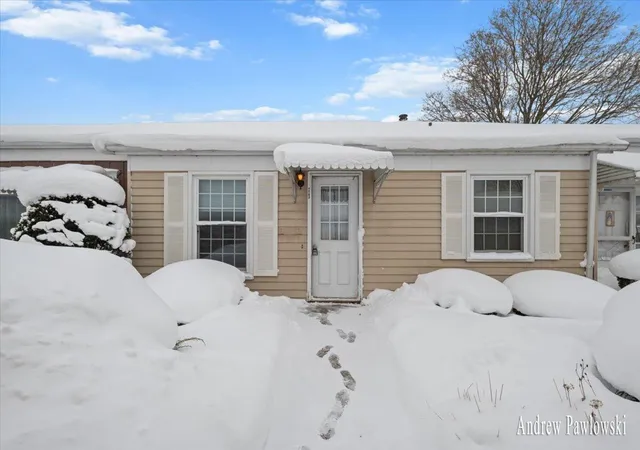 Homes for sale in Jenison, MI | 7763 Coachman Ln, Jenison, MI 49428 | MLS# 70512971