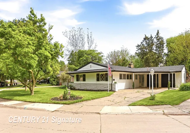 43rd image of 43 Victory Ct, Saginaw, MI 48602 | MLS# 50209298