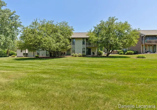Homes for sale in Allendale, MI | 11363 40th Avenue, Allendale, MI 49401 | Houzeo