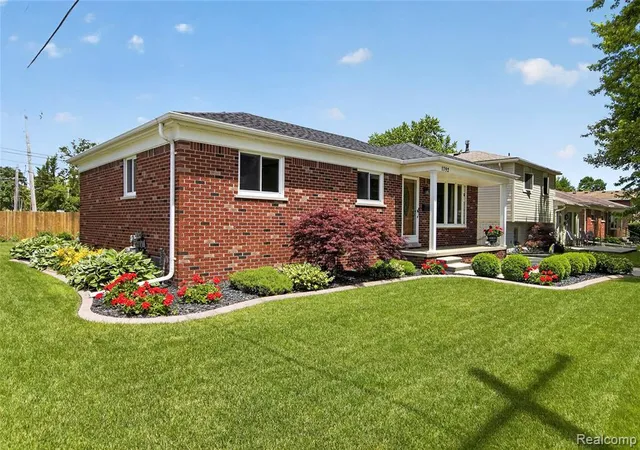 Homes for sale in Lincoln Park, MI | 1792 Capitol Ave, Lincoln Park, MI 48146 | MLS# 61006066