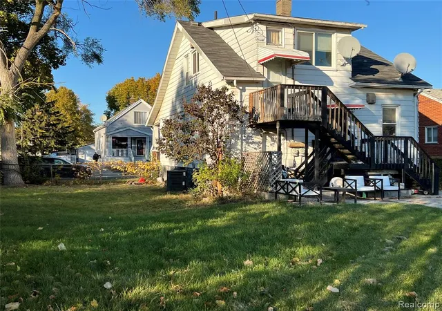19th image of 8805 Whitlock Ave, Dearborn, MI 48126 4704 | MLS# 60997779