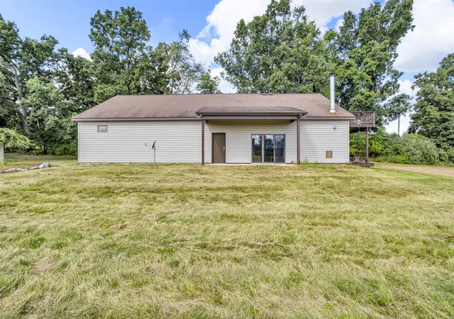 4th image of 6314 Wheaton Rd, Jackson, MI 49201 | MLS# 70489826