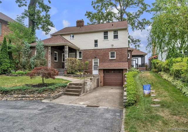1st image of 4796 Lakeshore Rd, Fort Gratiot, MI 48059 | MLS# 61021200