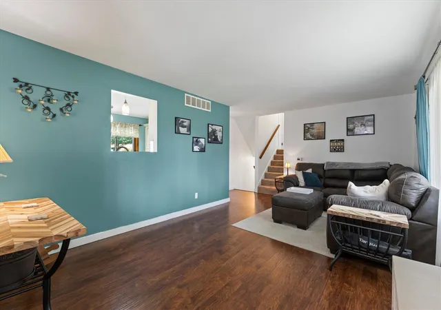 Photo 4 of Single family home for sale at 69601 Christiann Crk Dr, Edwardsburg, MI 49112 | MLS# 70552695 | Listing updated on 2026-09-14