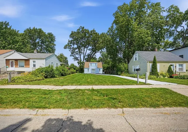 Homes for sale in Hazel Park, MI | 1523 E Madge Ave, Hazel Park, MI 48030 | MLS# 61008469