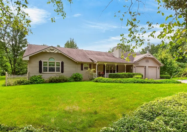 Photo 1 of Single family home for sale at 4240 Snow Rd, Bridgman, MI 49106 | MLS# 70553011 | Listing updated on 2026-09-21