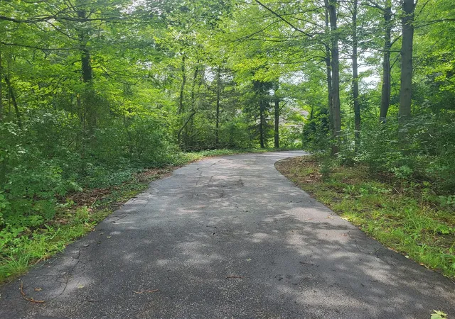 Photo 2 of Single family home for sale at 4240 Snow Rd, Bridgman, MI 49106 | MLS# 70553011 | Listing updated on 2026-09-21