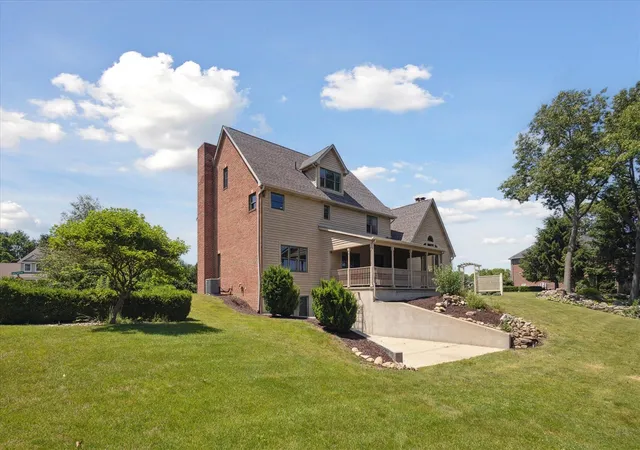 4th image of 71451 Sanderling Dr, Niles, MI 49120 | MLS# 70477917