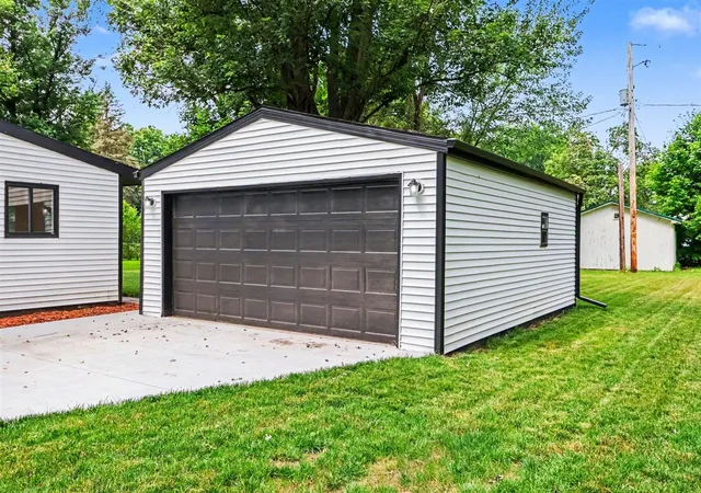 Homes for sale in Three Rivers, MI | 709 11th St, Three Rivers, MI 49093 | MLS# 70544853