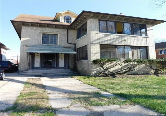 2nd image of 1699 Atkinson St, Detroit, MI 48206 | MLS# 60977981