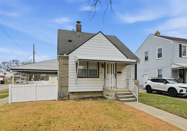 Homes for sale in Lincoln Park, MI | 2194 Leblanc St, Lincoln Park, MI 48146 | MLS# 70509333
