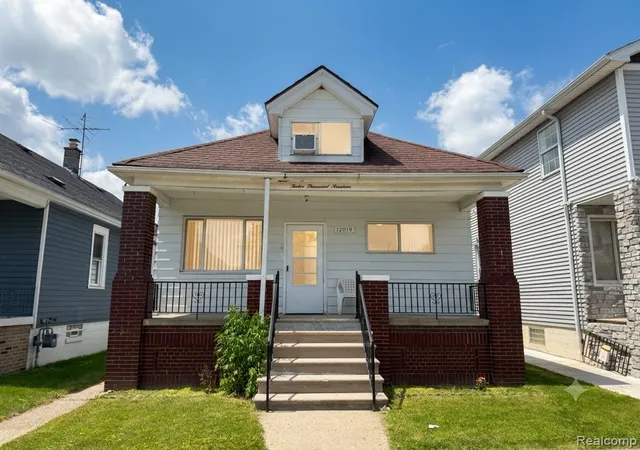 Homes for sale in Hamtramck, MI | 12019 Sobieski St, Hamtramck, MI 48212 | MLS# 61007718
