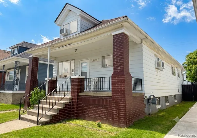 Homes for sale in Hamtramck, MI | 12019 Sobieski St, Hamtramck, MI 48212 | MLS# 61007718