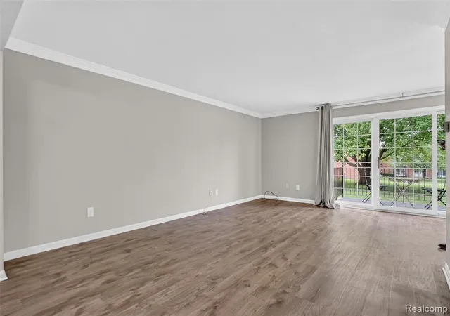 4th image of 448 N Fox Hls Dr, Bloomfield Hills, MI 48304 1330