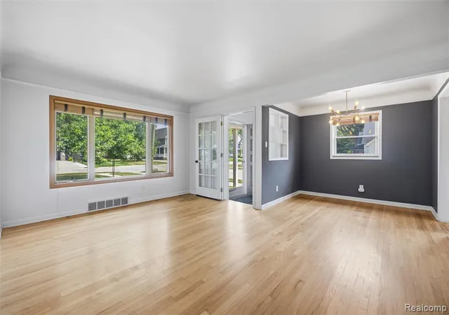 2nd image of 236 Englewood Ave, Royal Oak, MI 48073 | MLS# 61022679