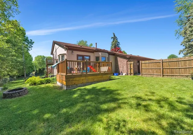 Homes for sale in Clinton Township, MI | 18823 Millar Rd, Clinton Township, MI 48036 | MLS# 60997520