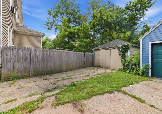 Photo 3 of Single family home for sale at 1612 Hays Park Ave, Kalamazoo, MI 49001 | MLS# 70555348 | Listing updated on 2026-09-01