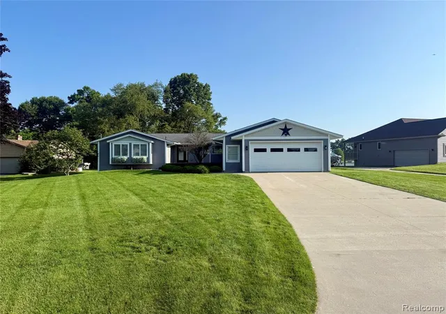 Homes for sale in Metamora, MI | 3780 Lake Lapeer Dr, Metamora, MI 48455 | MLS# 61006659