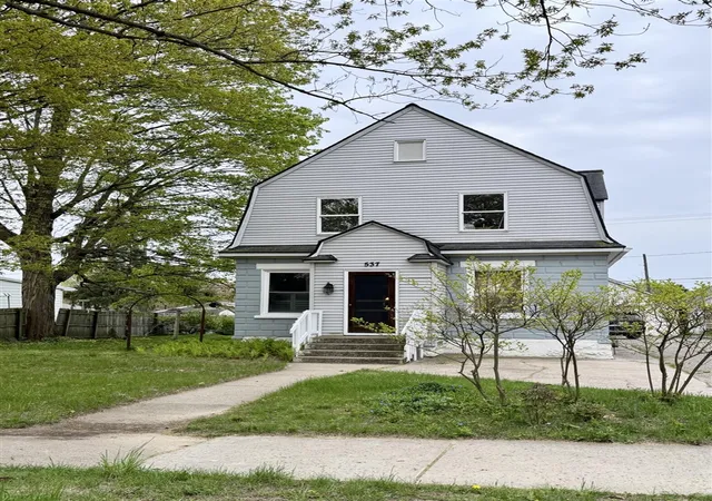Homes for sale in Fennville, MI | 537 W Main St, Fennville, MI 49408 | MLS# 70530925