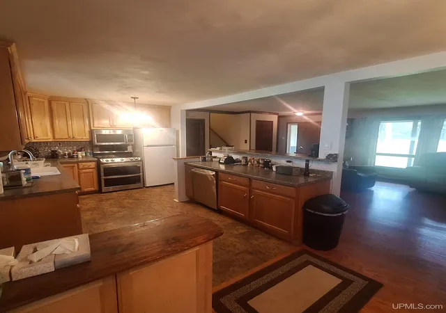 Photo 4 of Single family home for sale at 1537 Hwy M69, Crystal Falls, MI 49920 | MLS# 50215776 | Listing updated on 2026-08-27