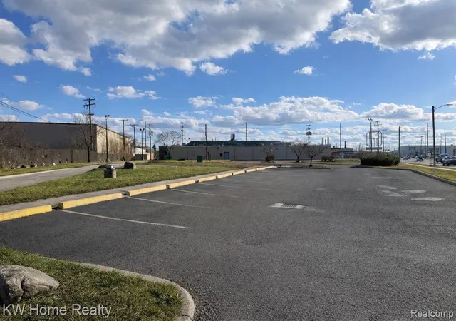 Photo 4 of Land for sale at 20800 Groesbeck Hwy, Warren, MI 48089 4911 | MLS# 60976545 | Listing updated on 2026-10-19