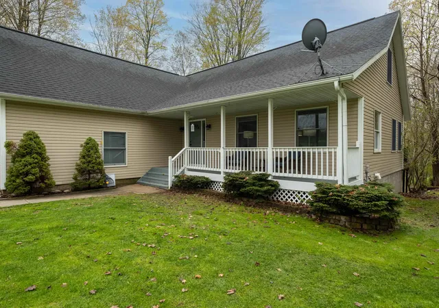 Homes for sale in Bellaire, MI | 3055 White Tail Dr, Bellaire, MI 49615 | MLS# 80068370