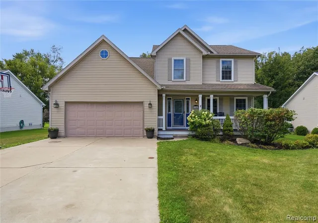 2nd image of 1341 Ashwood Ln, Howell, MI 48843 | MLS# 61022458
