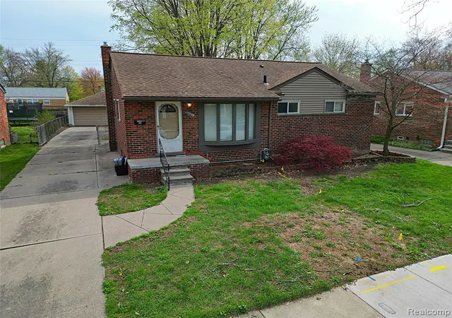 Homes for sale in Livonia, MI | 30261 Westfield St, Livonia, MI 48150 | MLS# 60995098
