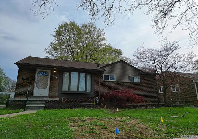 Homes for sale in Livonia, MI | 30261 Westfield St, Livonia, MI 48150 | MLS# 60995098