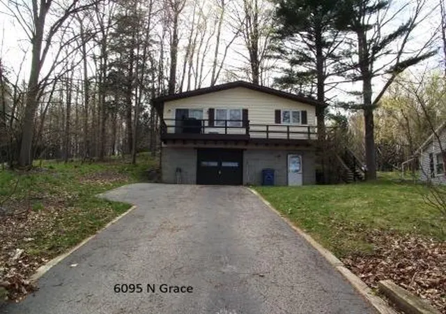 2nd image of 6105 N Grace Ave, Ludington, MI 49431 | MLS# 70529708